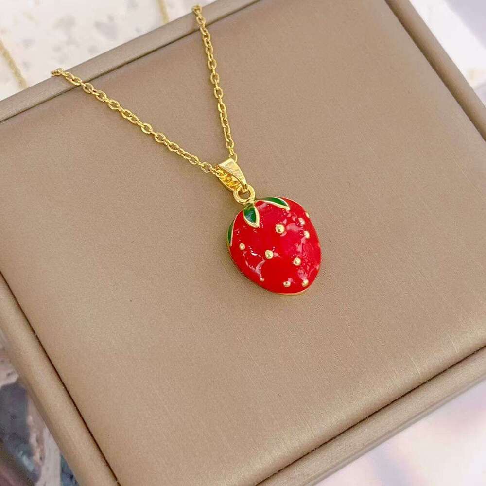 Internet Celebrity Fresh Strawberry Necklace For Women Red Versatile High-End Jewelry Niche Design Spring Summer Titanium Steel Collarbone Chain E20