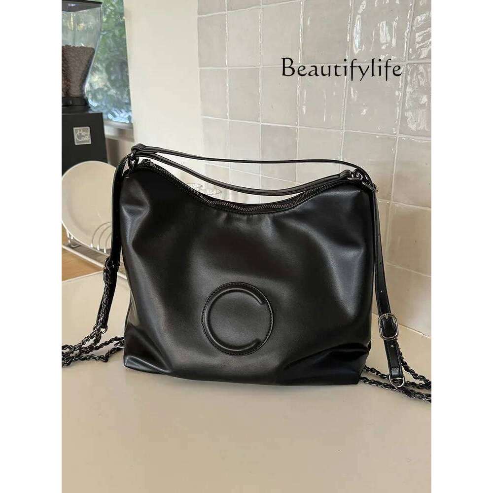 Design Soft Pitot Shoulder Underarm Bag Fashion Premium Commuter Chain Backpack