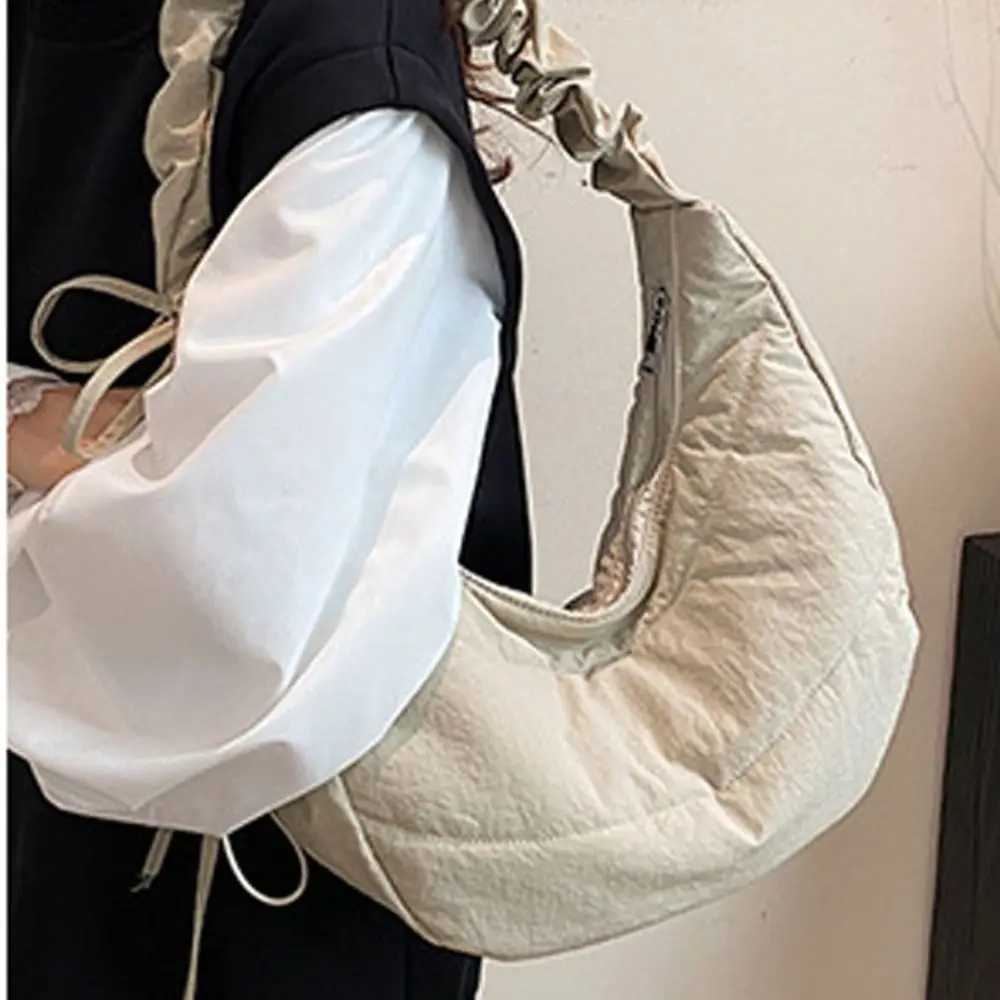 Casual Nylon Pleated Hand Bag Korean Style Portable INS Shoulder Bag Crossbody Bag Luxury Underarm Bag Outdoor