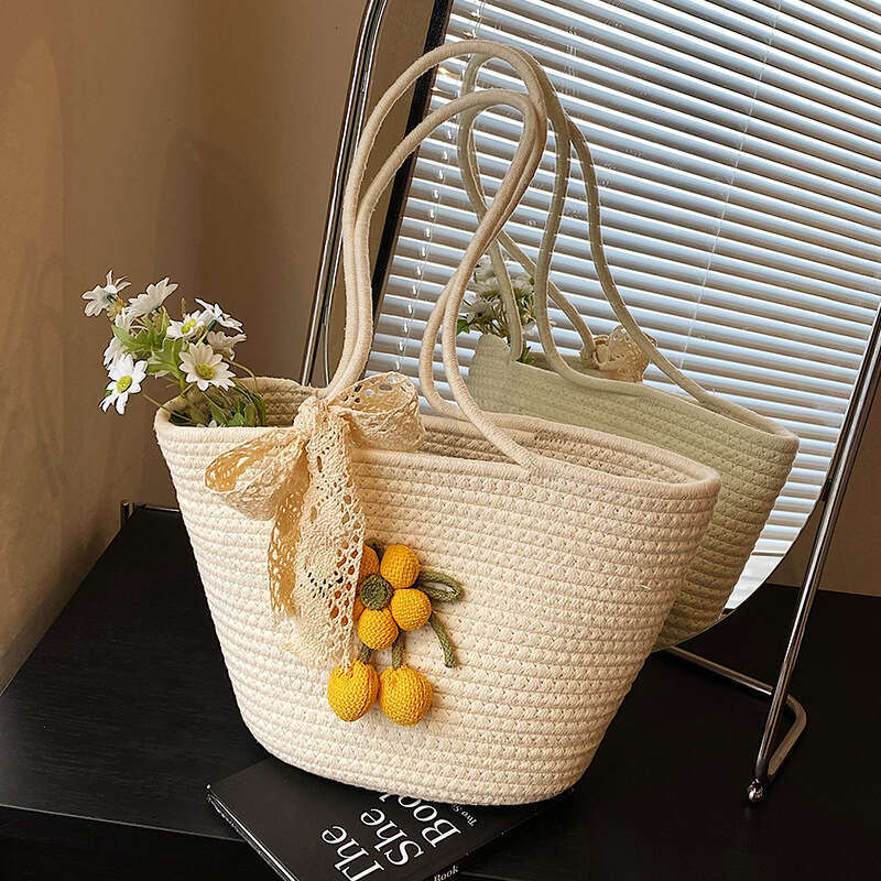 Internet Celebrity Fashion Handmade Flower Decor Handbag for Women 2025 Summer New Stylish Single Shoulder Crossbody Bucket Bag