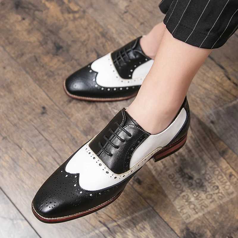 New Luxury Designer Mens Pointed Black With White Patchwork Dress Oxford Shoes Moccasins Wedding Prom Mens Social Shoes Y250715