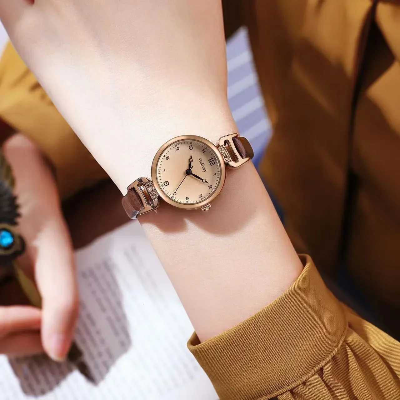 Retro High-end Round Dial Quartz Watch for Women PU Leather Strap Fashion Simple Temperament Girls Gifts Y250715