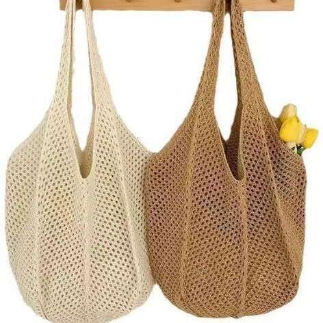 Summer Trend New Woven Women's Handbag Fashionable Stylish Shoulder Mesh Beach Travel Straw Bag
