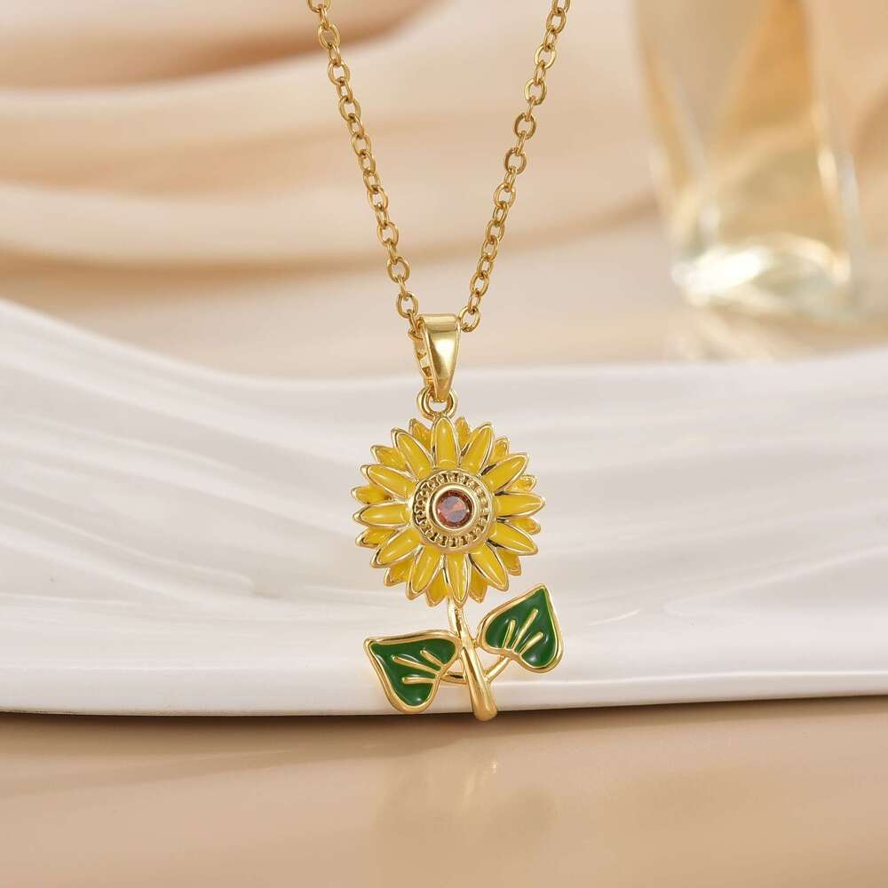 Oil-Drip Yellow Suower Pendant Light Necklace For Women Fashion Niche High-End Titanium Steel Clavicle Chain Eb8