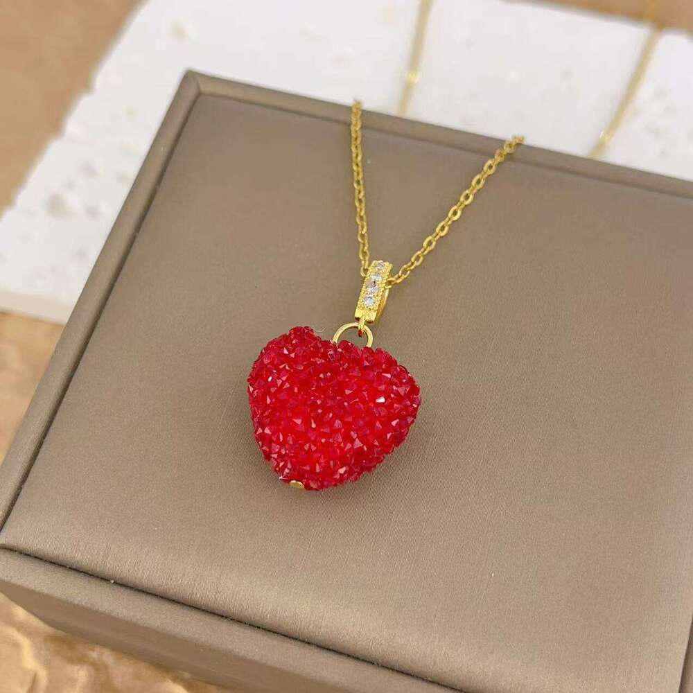 Heart-Shaped Colorful Pendant Necklace For Women, Niche Design, Sweet And Elegant Peach Heart Jewelry 9Db