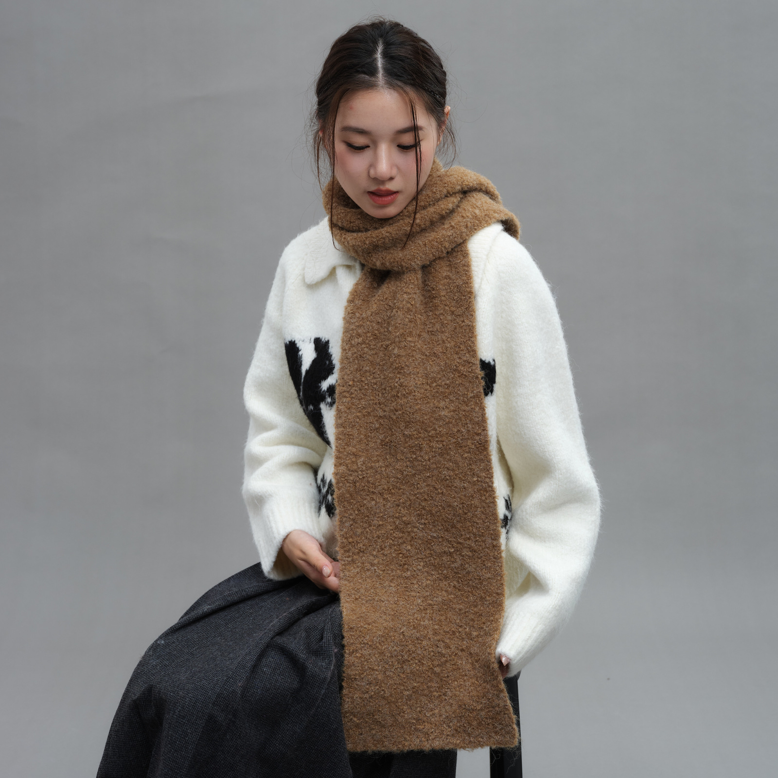 K1371 Manufacturer's self-made high-end design pure color retro wool blend autumn and winter warm knitted neck scarf for women