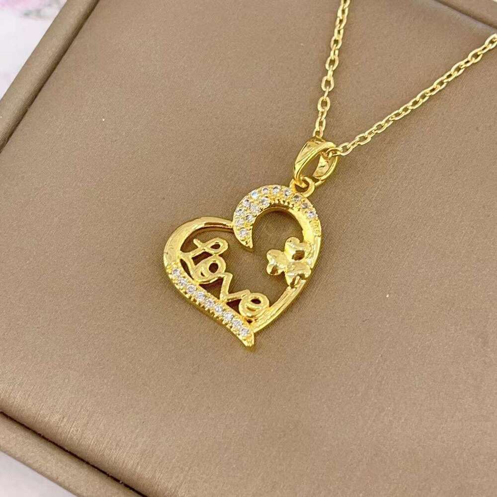 Fashion Heart-Shaped LOVE Titanium Necklace High-End Versatile Zircon Inlaid Stainless Steel Collarbone Chain For Women Dfd