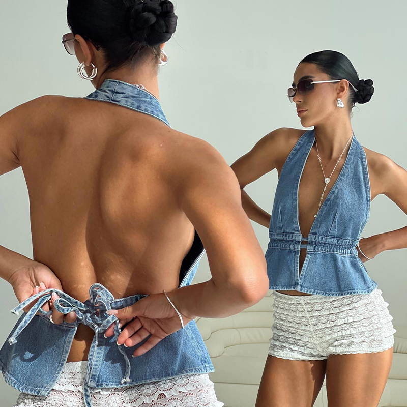 Sexy denim top A sexy European and American hot girl's washed-out denim backless neck lace-up denim top