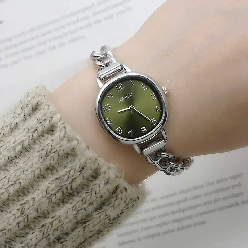 Brand Oval Dial Quartz Korean Version Simple and Fashion Mens Bracelet Wrist Luxury Gift Small Green Y250715