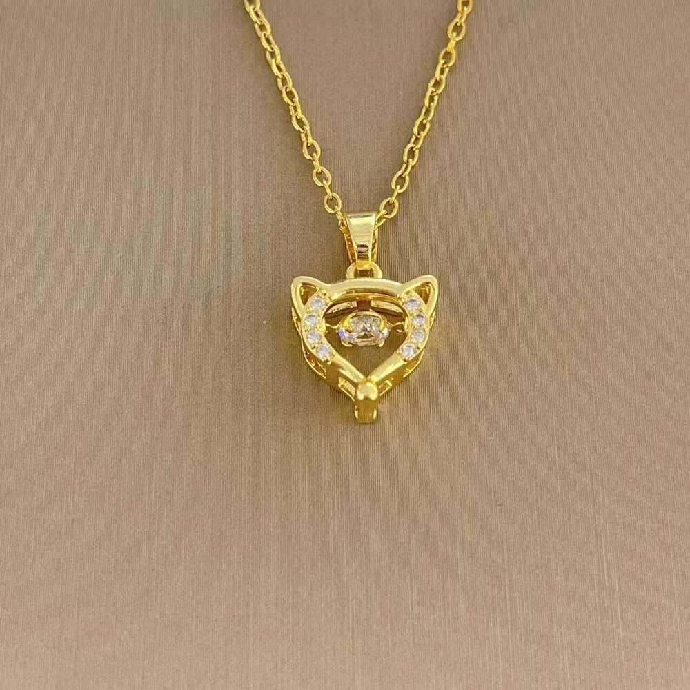 Cute Little Fox Dynamic Niche Light Fashion High-End Necklace Elegant Versatile Collarbone Chain F89