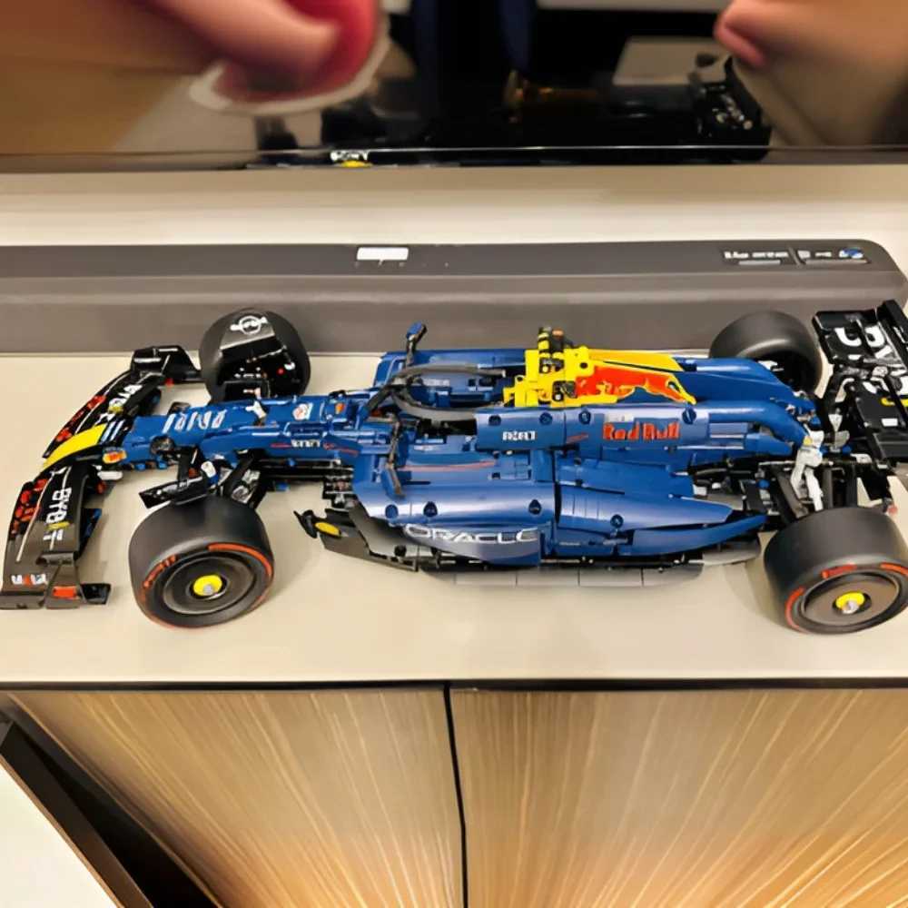 2025 42206 Technical Mechanical Building Blocks 1639pcs RB20 F1 Formula Racing Assembly Model Set Adult Boy Toy Christmas Gift R250715