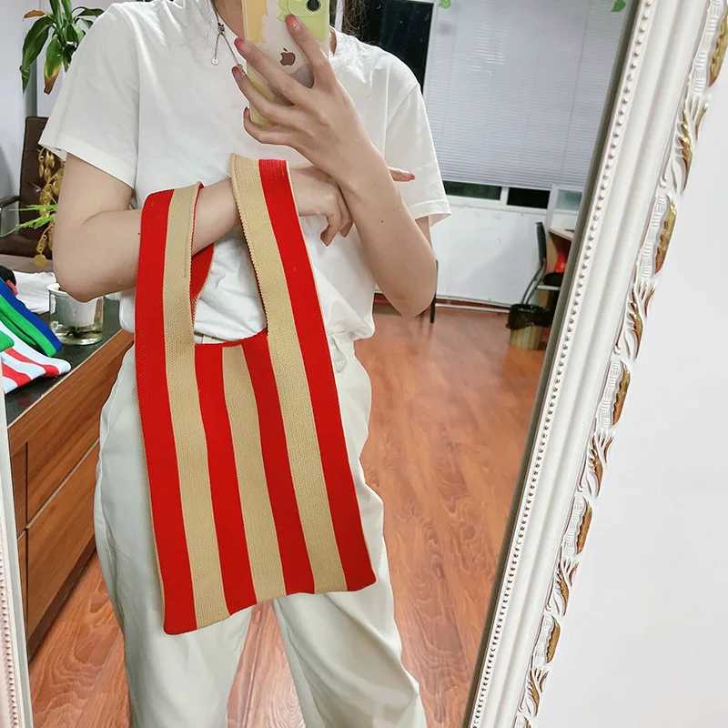 Striped Knitting Tote Bag Womens Shoulder Bag Hollow Out Tote Ladies Female Woven Shopper Purse Lady Crossbody Handbag