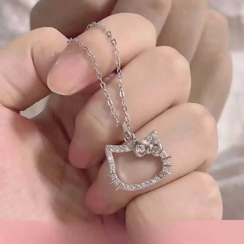 Sanrio Hello Kitty Silver Necklace Cartoon Fine Fashion Clavicle Chain Versatile Jewelry Pendant Girls Holiday Gift Wholesale w250716