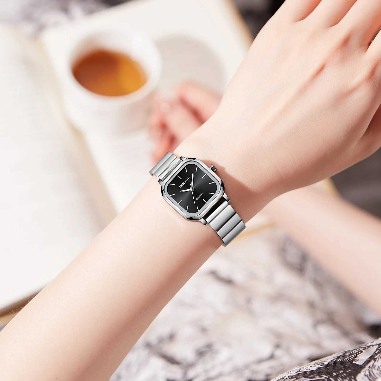 Busin Casual Versatile Ran Sc Display Quartz Movement Y250715