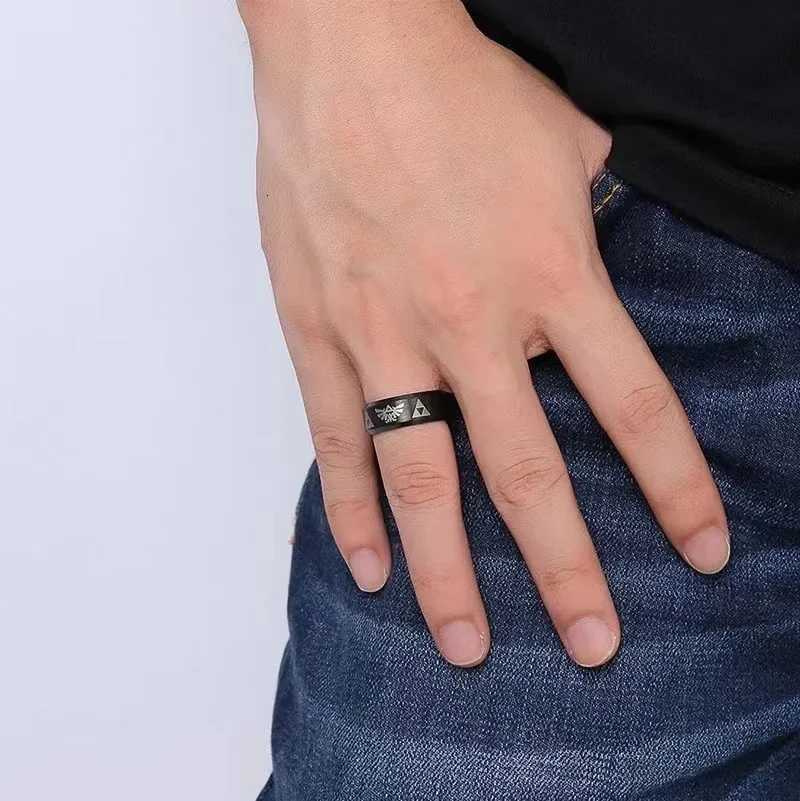 Fashion Anime Triforce Triangle Symbol Band Ring for Men Women Stainless Steel Finger Rings Cosplay Party Jewelry Gifts S250716