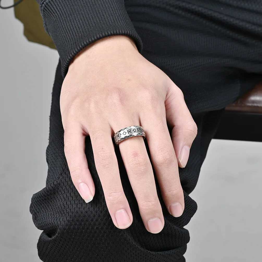 Nordic Retro Viking Rune Ring For Men Women Simple 316L Stainless Steel Odin Letter Viking Rings Couple Amulet Jewelry Gifts S250716