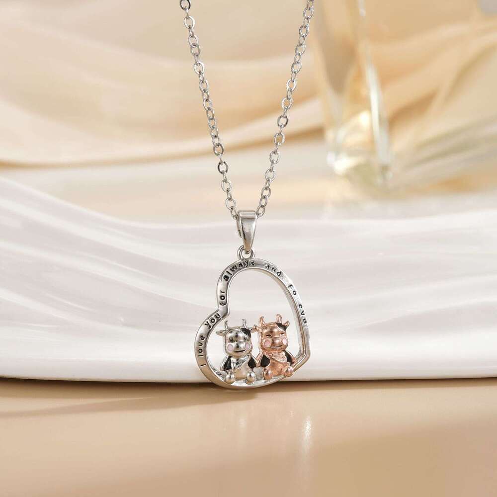 Mother's Day Heart-Shaped Love Animal Necklace Light Niche Fashion Jewelry Non-Fading Collarbone Chain 317