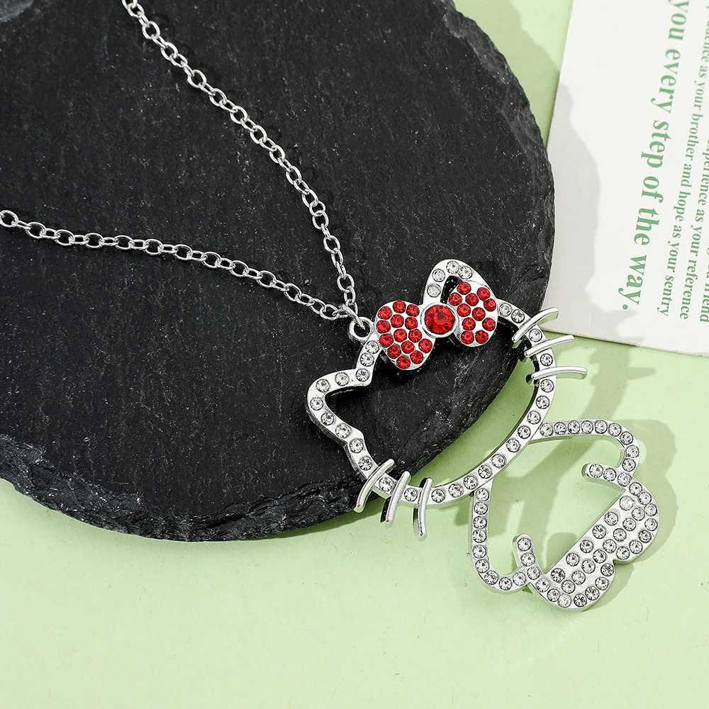 Sanrio Hello Kitty Rhinestone Bow Cute Girl Pendant Necklace Woman Clavicle Chain Pendant Gifts w250716