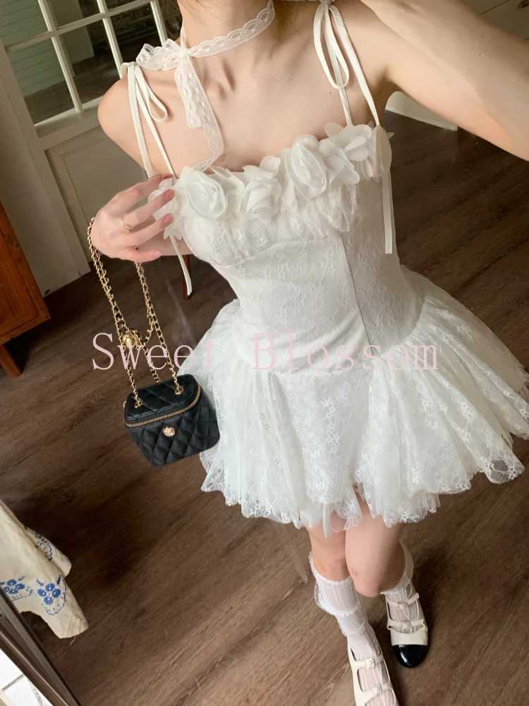 2025 Women White Lace Fluffy Sweet Strap Dress Korean Fashion Elegant Summer Party Dresses New Design Chic Slim Lovely Clothing R250716