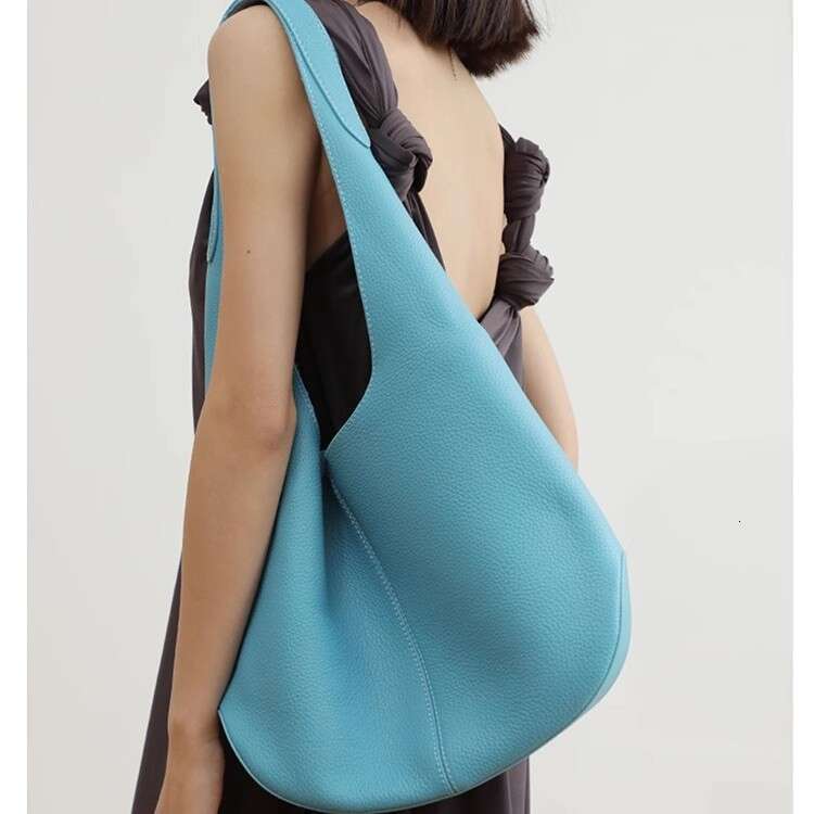 Lazy Top Layer Soft Leather Single Shoulder Large Bag Bucket Tote High-Quality Texture Niche Design Travel Lightweight
