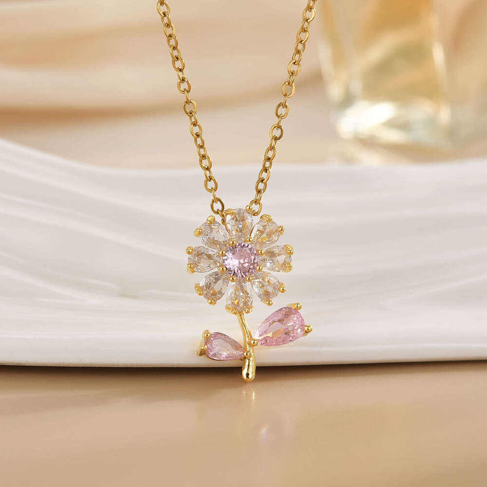 Fashion Sexy Shiny Zircon Necklace Light High-End Suower Pendant Titanium Steel Collarbone Chain Jewelry 881