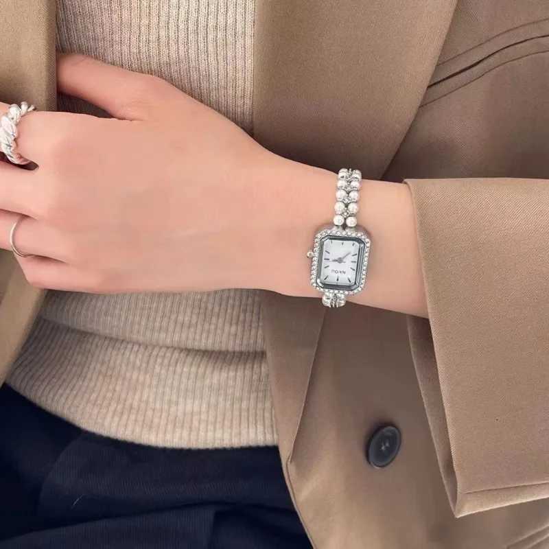 Luxury Wen Bracelet Fashion Small Square Dial Ladies Vintage Shell Pearls Chain Quartz Wrist Fem Clock Wholesale Y250715