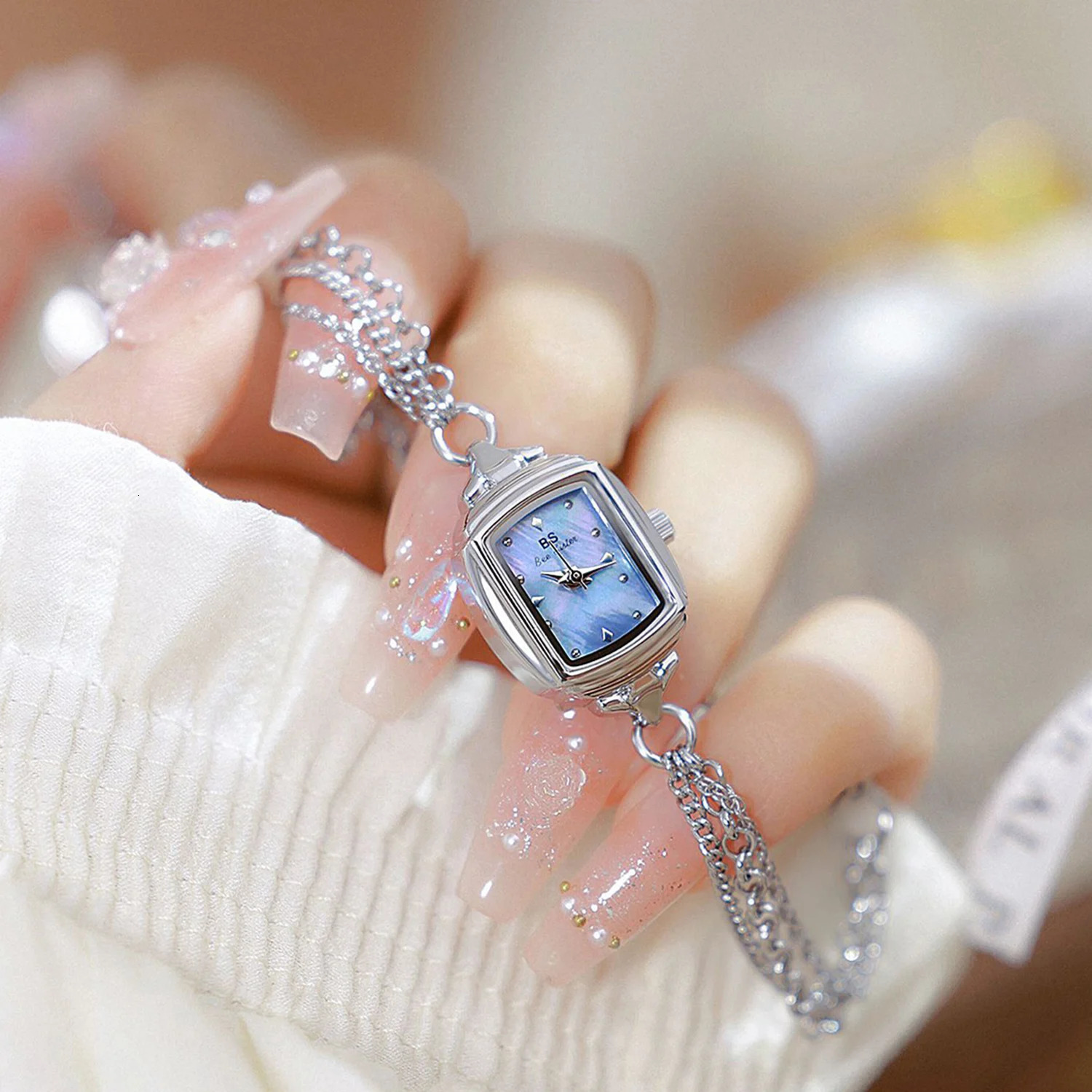 Womens Watch Fashion Romantic Elegant Dress Bracelet Watches For Women Gold Silver Small Chain Quartz Clock Girl Gifts 250715