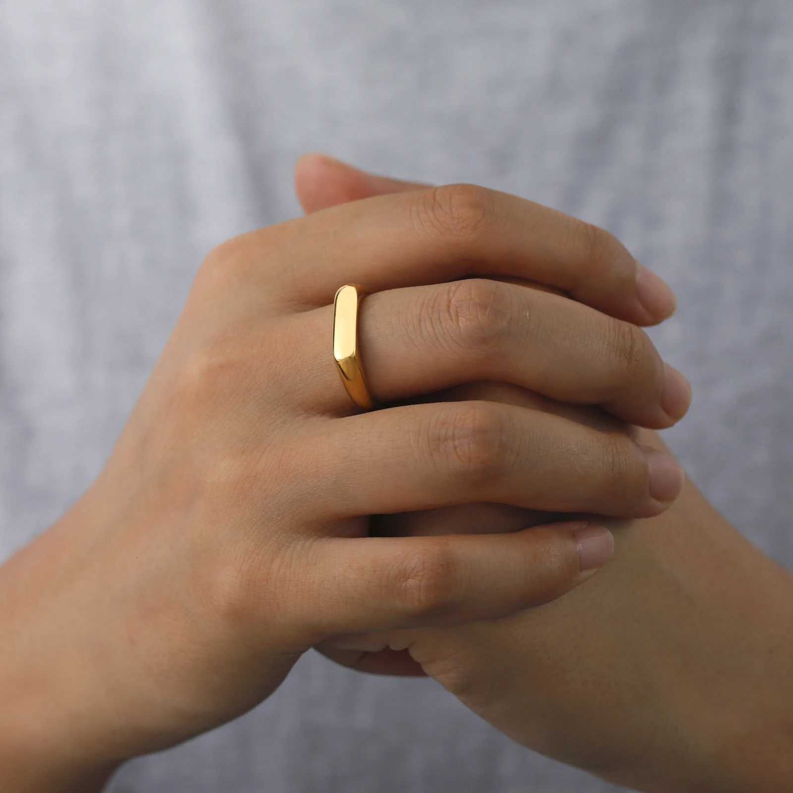 Skyrim Stainless Steel Signet Rings for Men Women Minimalist 5MM Wide Finger Rings 2025 Trend Wedding Couple Jewelry Gift Hot S250716
