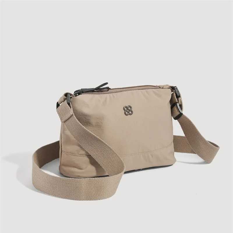 Women Shoulder Bag Large Capacity Adjustable Strap Purse Zipper Closure Crossbody Bag
