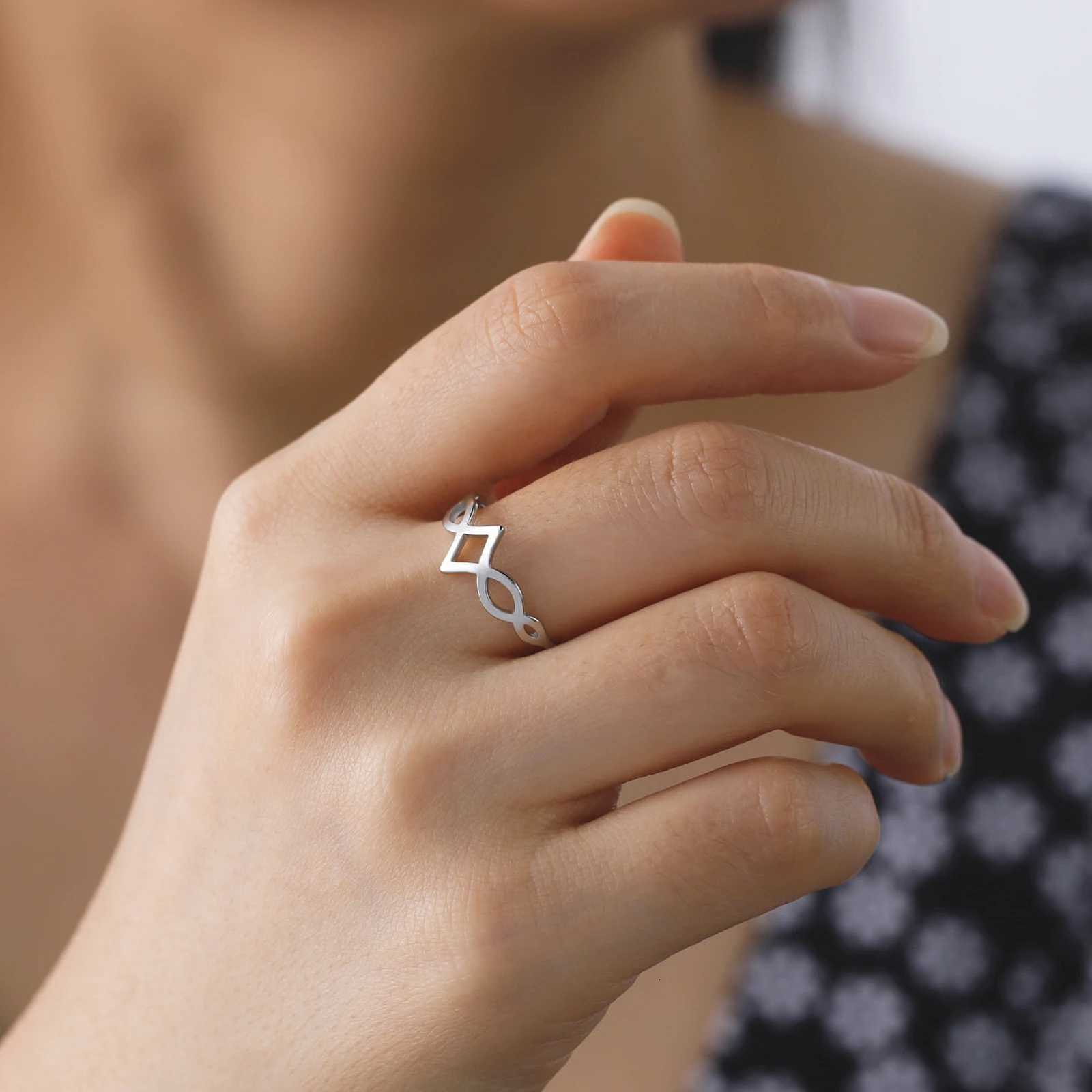 Skyrim Geometric Rings for Women Gold Color Stainless Steel Minimalist Rings 2025 Fashion Jewelry Wedding Anniversary Gifts S250716