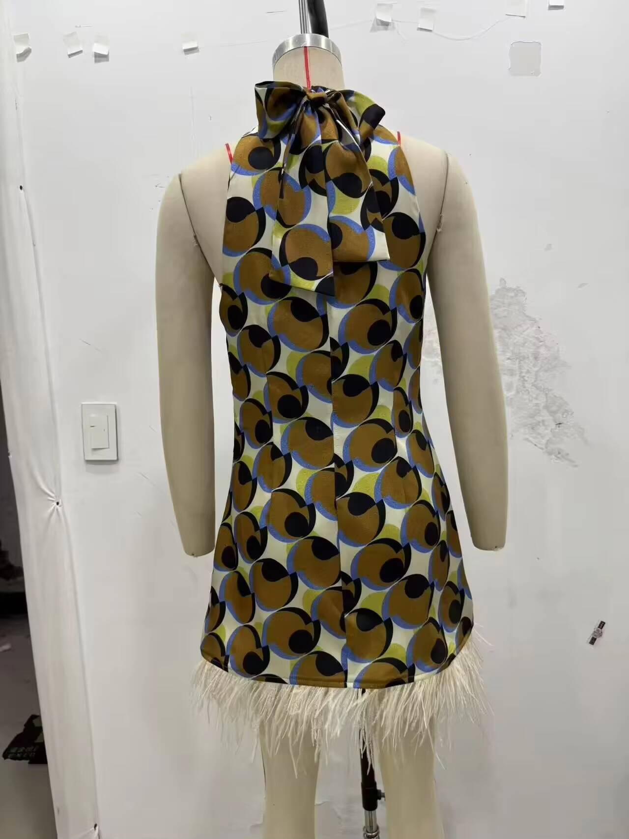 European and American style 2025 summer new geometric print temperament slim dress dongdumaoyi