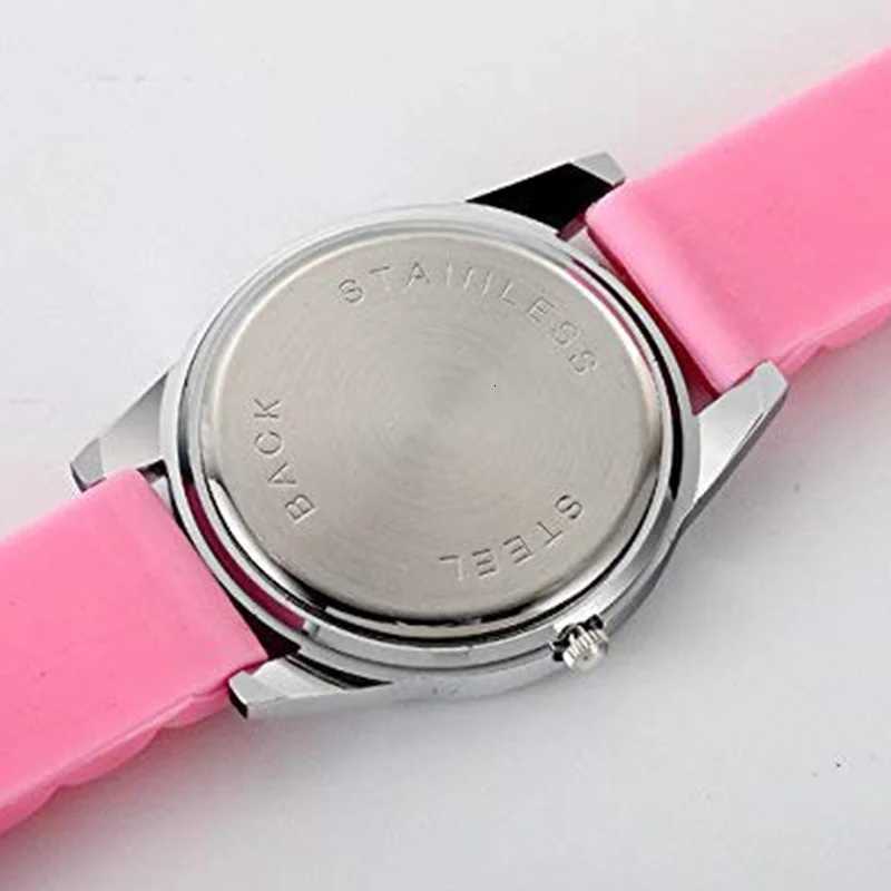 Sanrio Hot selling childrens watches cute cartoon Hello Kitty pink silicone watches suitable for girls quartz watches w250716