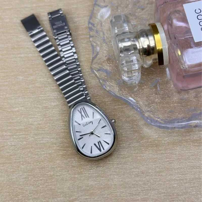 New Ladies es gift Snake for Women Luxury Fashion Steel Str Quartz Wristwatches Dropsing Clock Y250715