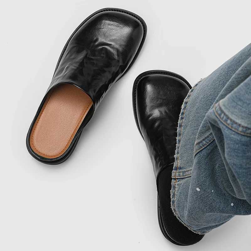 2025 Luxury Designer Loafers Slippers Summer Open-back Slides Sandals Mules Half Shoes For Men Leather Backless Casual Shoes W250716