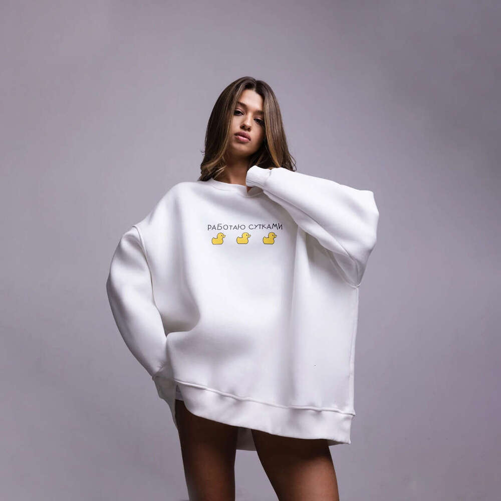 Loose Round Neck New Autumn Winter Versatile Slimming Pullover Hoodless Sweatshirt For Women B5