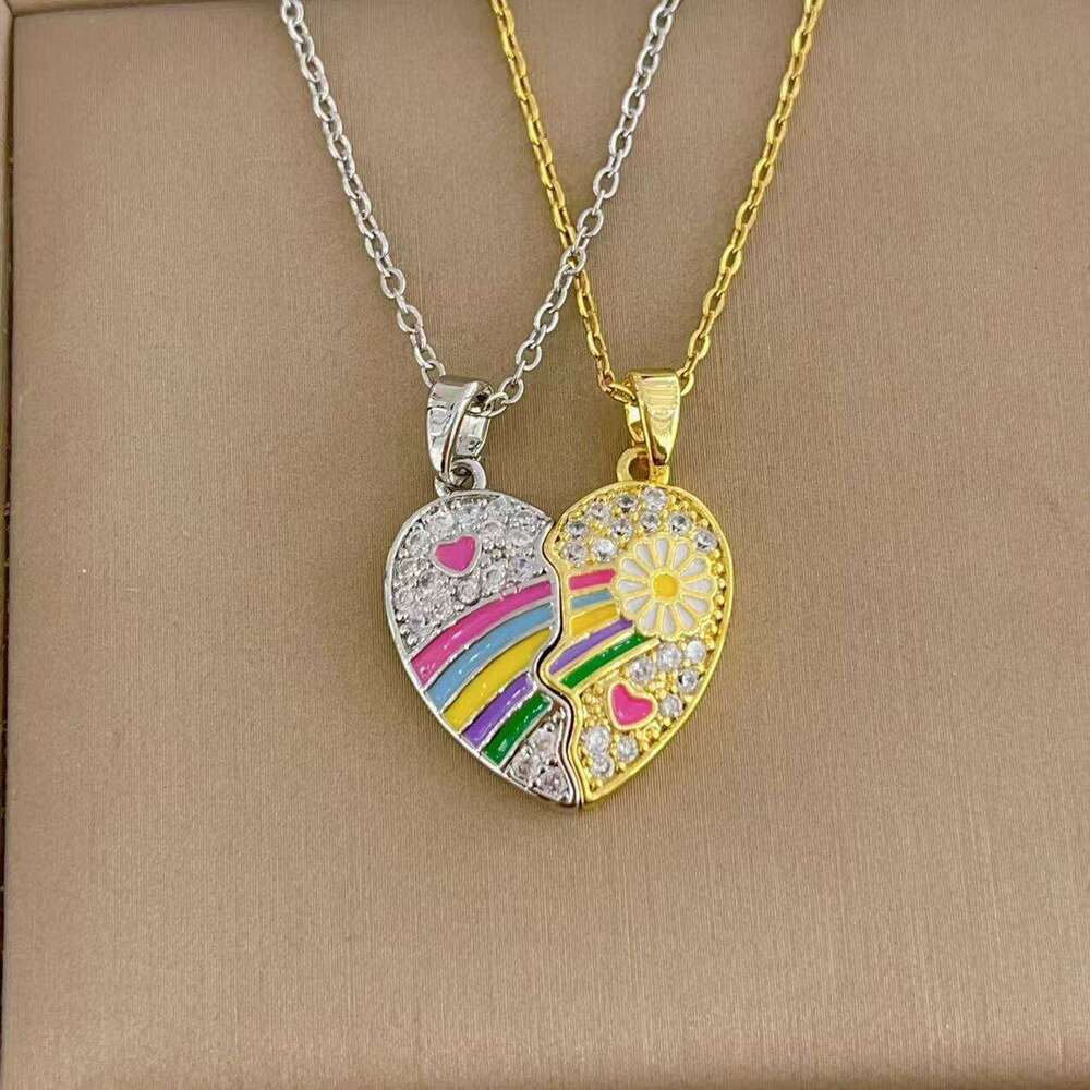 New Friendship Women's Heart Rainbow Necklace Set Personalized Best Friend Titanium Steel Collarbone Chain 648