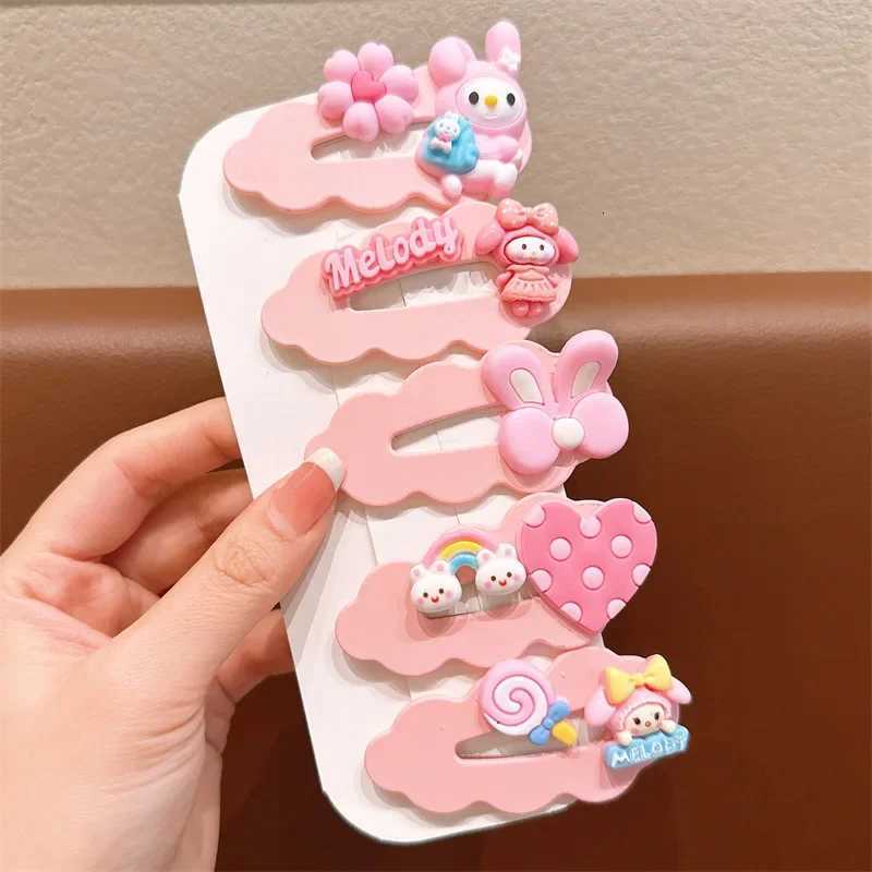 Sanrio 2025 New Sanrio Childrens Hair Clip Cute Kuromi Cartoon Hair Clip Set Sweet Beauty Childrens Cloud Clip Hair Accessoriesw250716