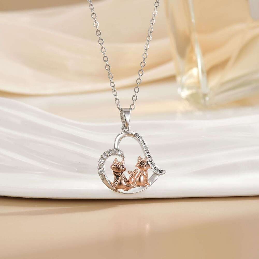 New Mother's Day Heart-Shaped Design Pendant Necklace For Women Simple High-End Gift Collarbone Chain 959