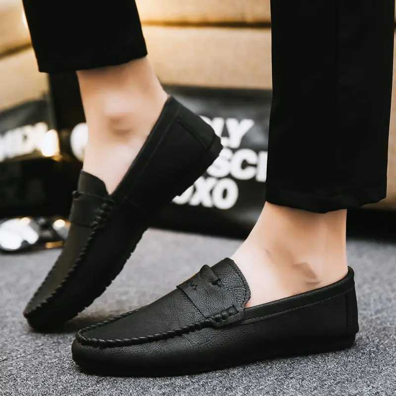 Loafers Flat Man Casual Shoe Black Leather Shoes for Men Soft Moccasin Round Toe Common Size 45 Low Price New in Cowhide Elegant W250716
