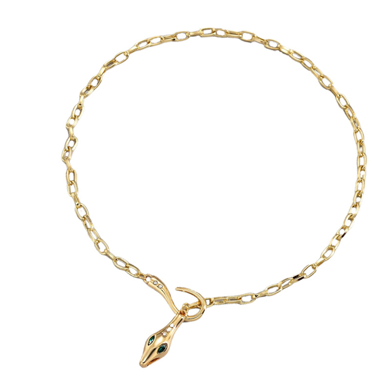 Newly Launched Stylish Snake Head Necklace with Metal Snake Pattern and Inlaid Diamonds Adjustable Clavicle Chain for Women Trendy Alloy Neckpiece