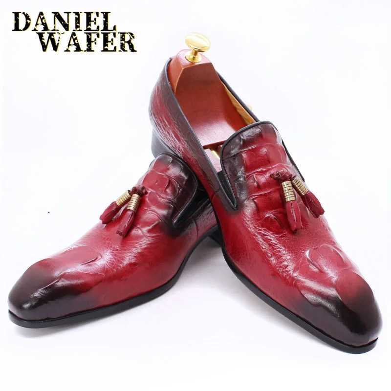 Fashion Men Loafers Shoes Crocodile Prints Tassels Loafers Natural Color Blue Red Shoes Casual Dress Summer Mens Leather Shoes W250716