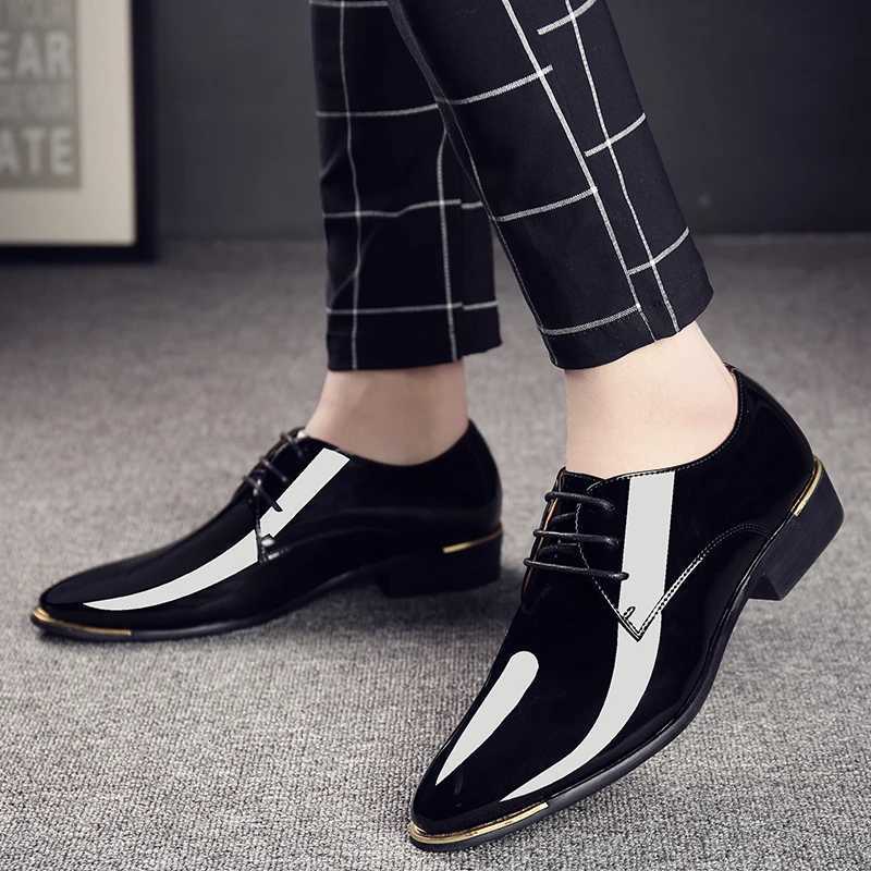 Patent Leather Men Dress Shoes 2021 New Brand Mens Business Shoes Italian Style Fashion Men Wedding Shoes Male Footwear 38-47 Y250715
