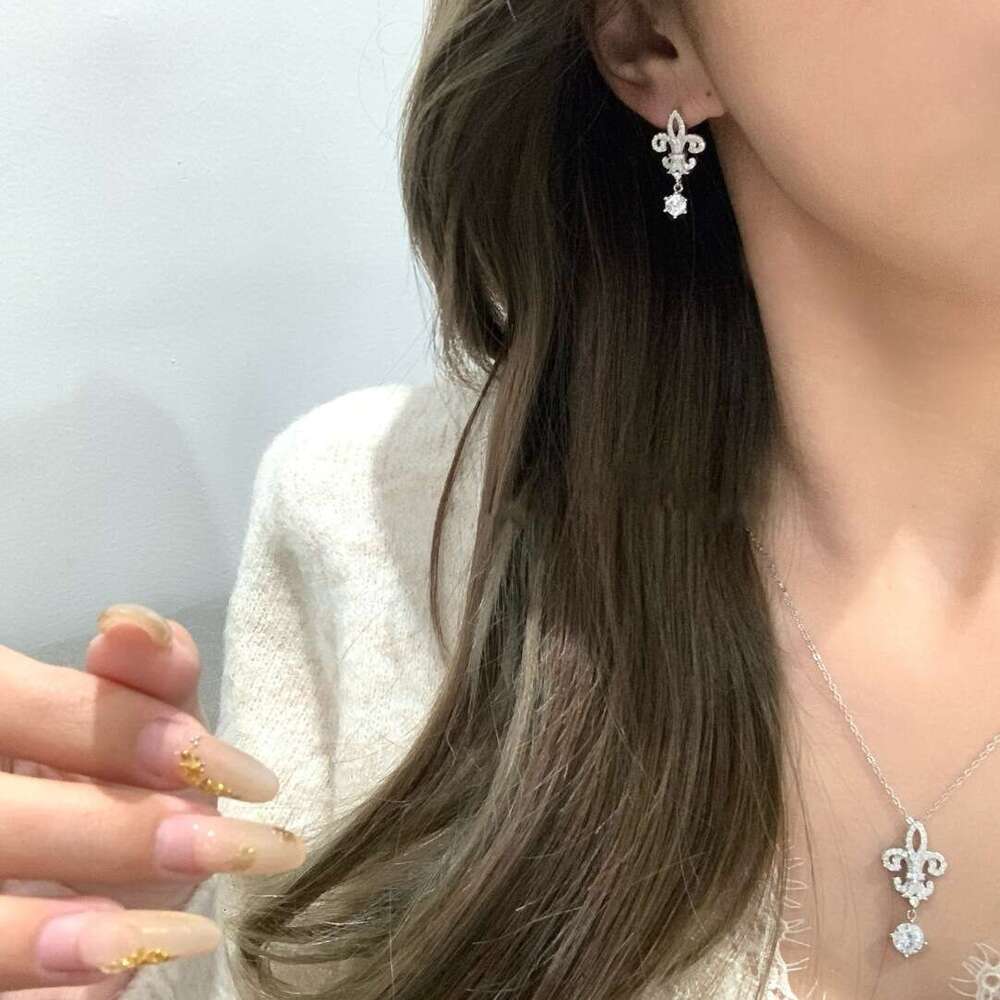 Night S Pure Sier Full Dia Iris Flower Pendant Necklace Earrings Niche Light High-end Jewelry Set