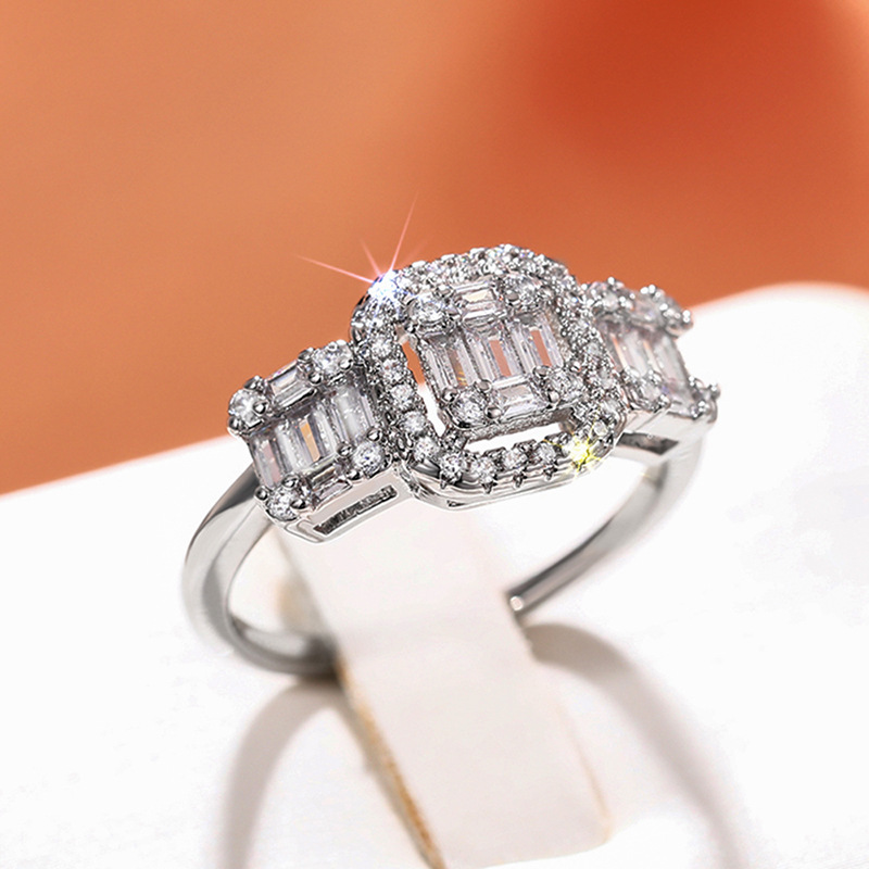 Choucong Brand Wedding Rings Luxury Jewelry 925 Sterling Silver T Princess Cut White Topaz CZ Diamond Gemstones Party Eternity Engagement Band Ring Gi