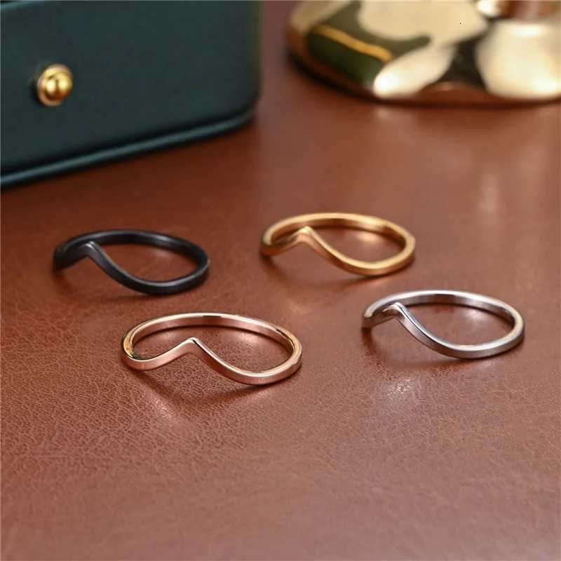 Minimalist Irregular Chevron V Ring Thin Stainless Steel Stackable Rings for Women Fashion Jewelry Engagement Wedding Band Gifts S250716