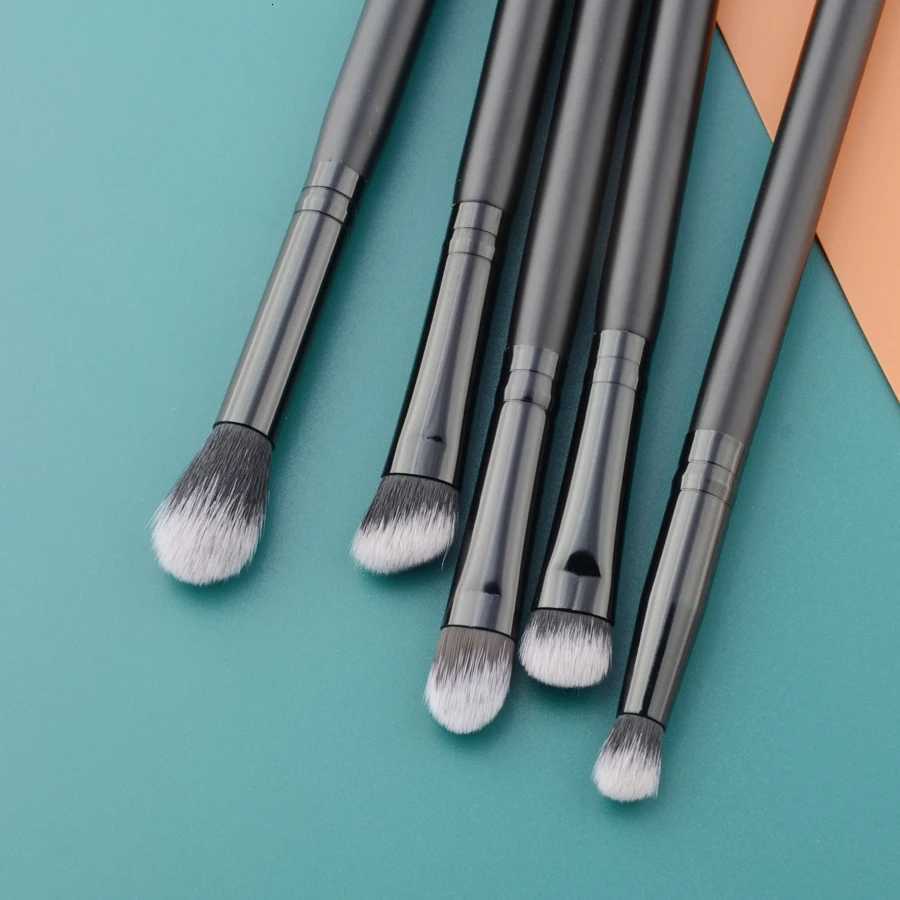 5pcs/set Eye Makeup Brushes Basic Eyeshadow Makeup Brushes Black Eyeshadow Smudge Crease Cosmetic Tools XJ2500716