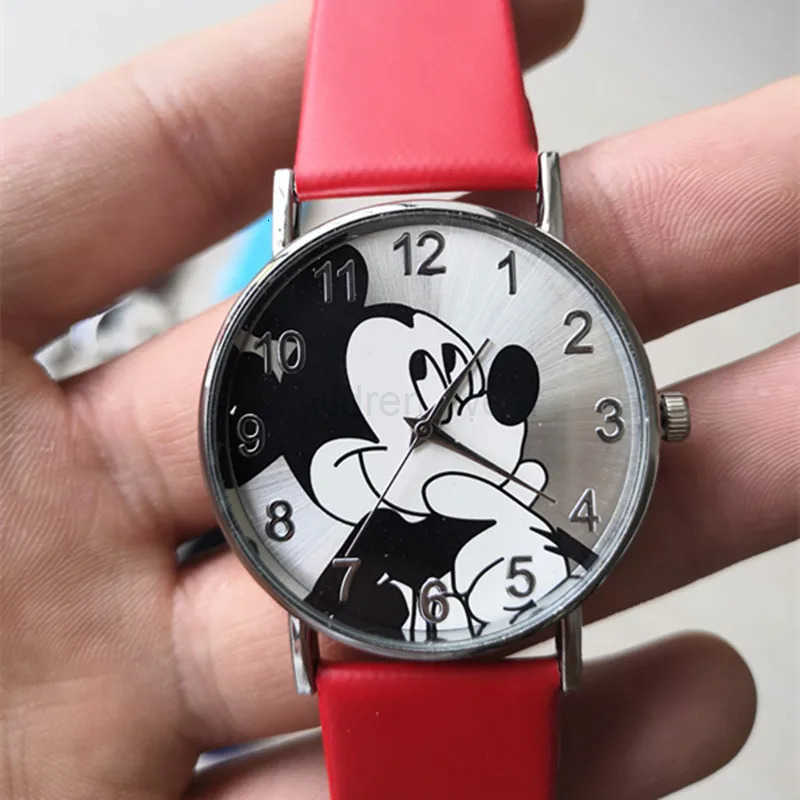 Disney Mickey Mouse Watches Boys Girls Kids Cartoon Watches Cute Schoolboy Gifts PU Belt Quartz Watches W20250716
