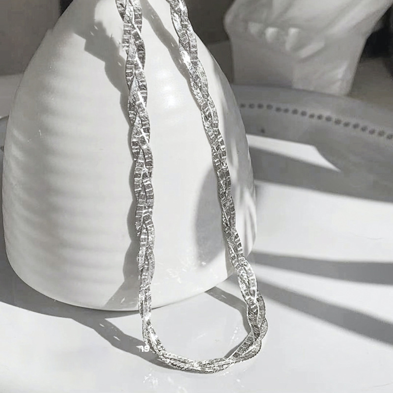 Stylish Newly launched Glittering Braided Serpentine Chain Copper plated Necklace Fashionable and Simple with High grade Three layer Clavicle Chain Un