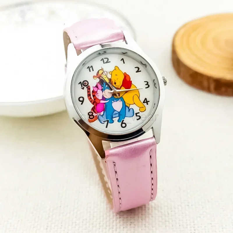 Disney Childrens Watches Winnie Bear Tigger Piggy Pi Jie Yi Er Childrens Watch Leather Band Glass Dial Watch W20250716