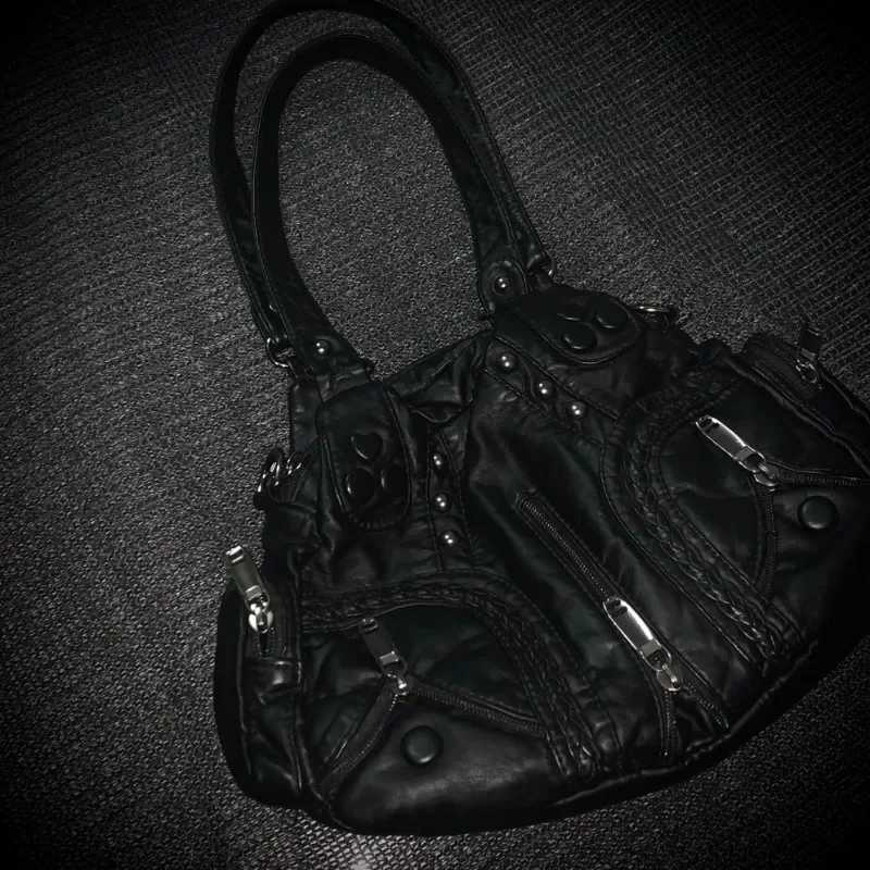 MBTI Black Y2k Women Shoulder Bag Vintage Punk Goth Designer Pu Leather Tote Bag Large Capacity Motorcycle Handbag